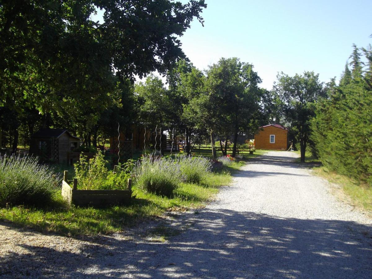 Chalet 4 Personnes Montolieu 外观 照片