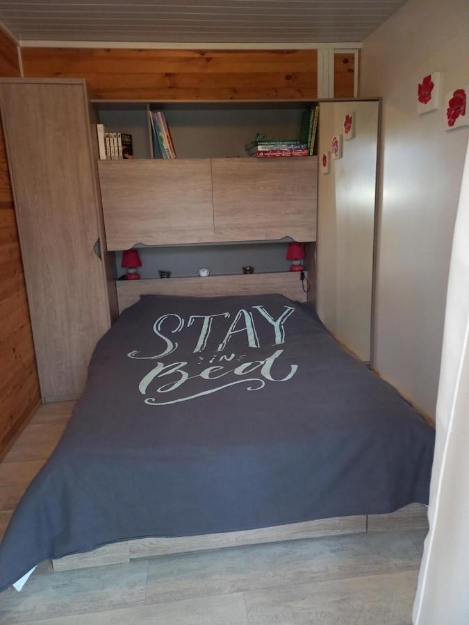 Chalet 4 Personnes Montolieu 外观 照片